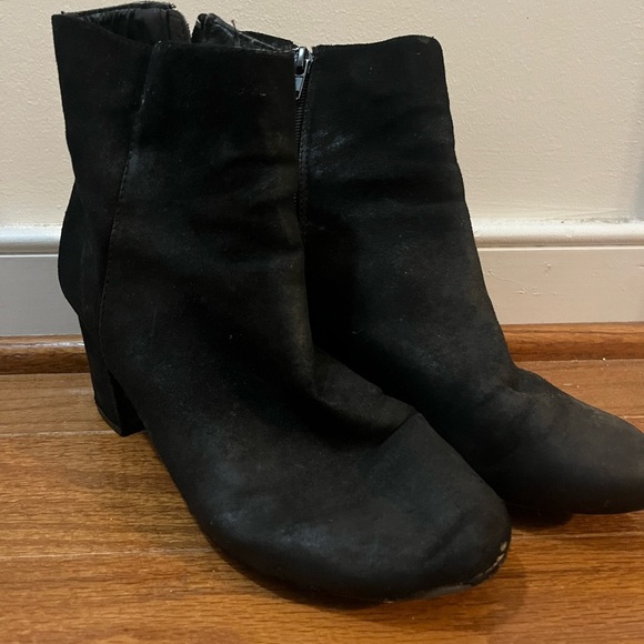 Black booties - Picture 1 of 4
